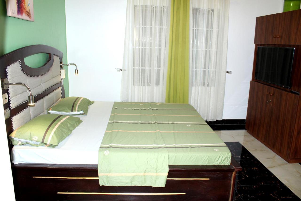 Residence Palais Du Stade Cotonou Ngoại thất bức ảnh