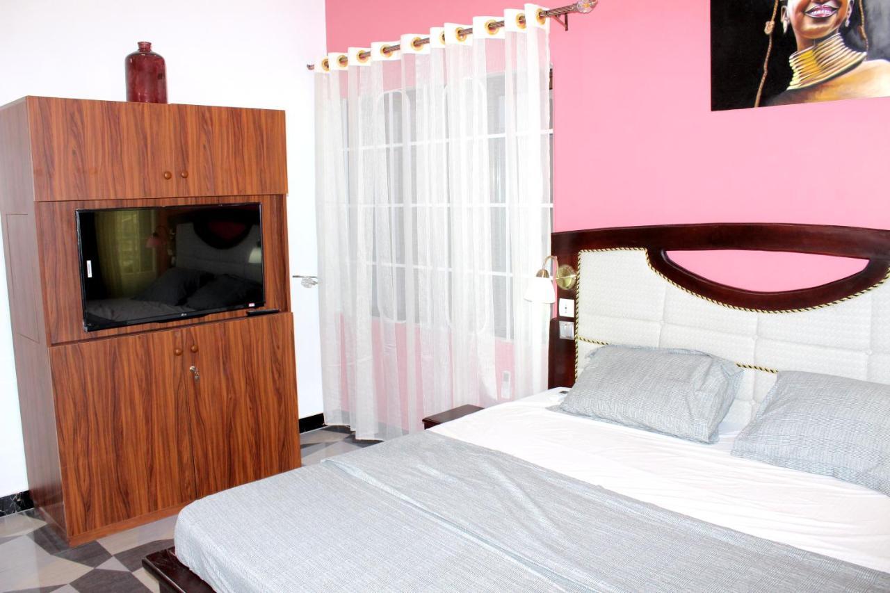 Residence Palais Du Stade Cotonou Ngoại thất bức ảnh